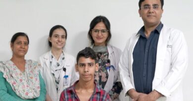 श्रीमहंत इंदिरेश अस्पताल में फुटबॉल के आकार का 1.5 किलो का सीने का ट्यूमर हटाया गया बिना बड़ा चीरा लगाए