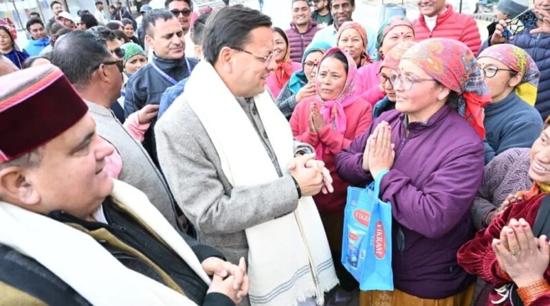 मुख्यमंत्री धामी पहुंचे भारत के प्रथम सीमांत गांव माणा, विकास कार्यों का लिया जायजा