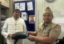 रुद्रप्रयाग पुलिस ने केदारनाथ धाम दर्शन को आए श्रद्धालु का रुपयों से भरा बैग सकुशल लौटा कर ईमानदारी की मिसाल की पेश