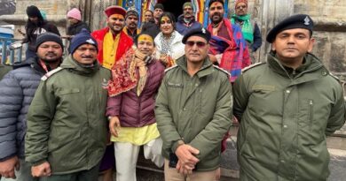 प्रसिद्ध गायक कैलाश खेर पहुंचे केदारनाथ धाम , दर्शन कर लिया बाबा का आशीर्वाद