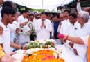 मुख्यमंत्री धामी ने पूर्व मुख्यमंत्री मेजर जनरल भुवन चंद्र खंडूड़ी के पार्थिव शरीर पर पुष्प चक्र अर्पित कर नम आंखों से दी श्रद्धांजलि