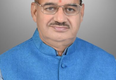 आपदा प्रभावित उद्यम परिवारों को कैबिनेट मंत्री गणेश जोशी ने 14.25 लाख की आर्थिक सहायता के चैक किए वितरित