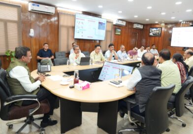 मुख्य सचिव आनन्द बर्द्धन ने शिक्षा विभाग के अंतर्गत विद्यार्थियों की ट्रैकिंग एवं मैपिंग आदि के सम्बन्ध में ली बैठक