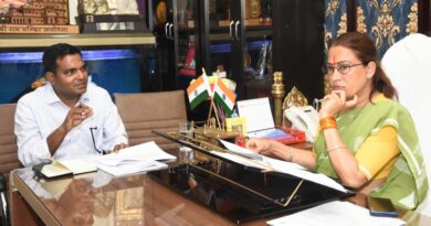 कैबिनेट मंत्री रेखा आर्या ने विभागीय बैठक में की विभिन्न योजनाओं की समीक्षा