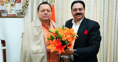 मुख्यमंत्री धामी से राज्य पिछड़ा वर्ग कल्याण परिषद उपाध्यक्ष अशोक वर्मा ने की शिष्टाचार भेंट