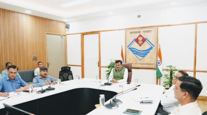 मुख्य सचिव आनन्द बर्द्धन ने वाह्य सहायतित परियोजनाओं की प्रगति की करी समीक्षा