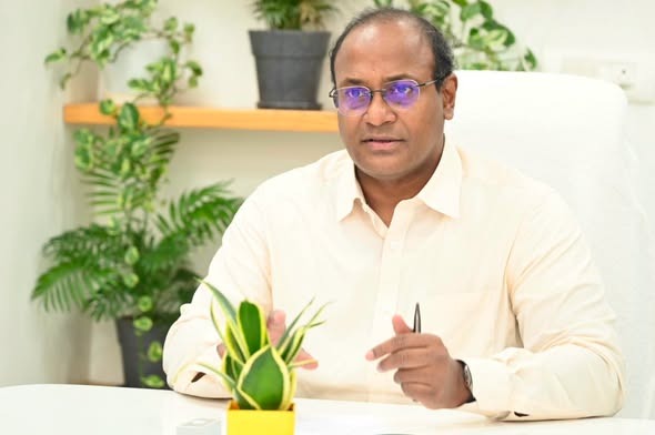 मुख्य निर्वाचन अधिकारी डॉ. बी.वी.आर.सी. पुरुषोत्तम ने मतदान केंद्रों का किया स्थलीय निरीक्षण