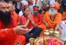हर की पौड़ी से गंगाजल उठाकर वीरभद्र मंदिर के लिए रवाना हुई खेल मंत्री रेखा आर्या