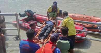 शिव घाट पर स्नान के दौरान कांवड़िया बेहोश, SDRF ने River Ambulance से पहुंचाया मेडिकल कैंप