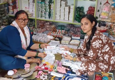 राखी के कारोबार से आत्मनिर्भर बन रहीं देहरादून की महिलाएं