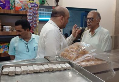 मुख्यमंत्री धामी के निर्देशों पर श्रीनगर व कोटद्वार में खाद्य सुरक्षा विभाग की कार्रवाई