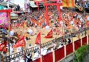ऐतिहासिक पाषाण युद्ध के साक्षी बने श्रद्धालु