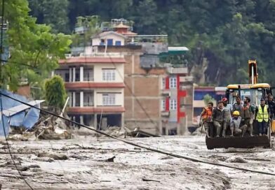 नेपाल की तबाही में भारत बना सहारा, 10 टन राहत सामग्री लेकर पहुंची भारतीय वायुसेना