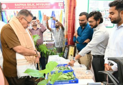 कृषि मंत्री गणेश जोशी ने सिल्क एक्सपो-2026 का किया शुभारंभ