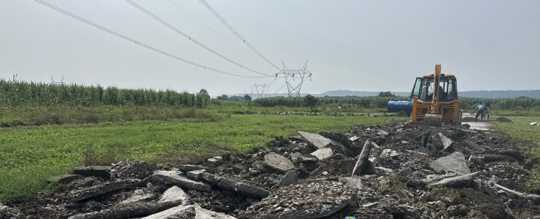 अवैध प्लॉटिंग पर एमडीडीए की कार्रवाई, दो जगह ध्वस्तीकरण और तीन निर्माण सील