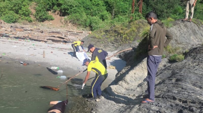 त्यूणी में टोंस नदी से 46 वर्षीय व्यक्ति का शव बरामद