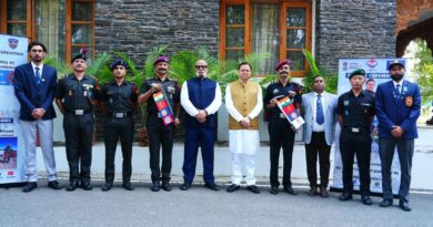 मुख्यमंत्री धामी ने नेहरू पर्वतारोहण संस्थान के चार सफल अभियानों का किया फ्लैग-इन, माउंट एकांकागुआ समेत नुन-कुन की तीन चोटियों पर आरोहण करने वाले दलों को दी बधाई
