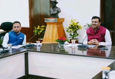 मुख्य सचिव आनन्द बर्द्धन ने की मुख्यमंत्री घोषणाओं की प्रगति की समीक्षा