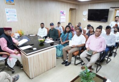 राजपुर रोड विधानसभा में विकास कार्यों की कैबिनेट मंत्री खजान दास ने की समीक्षा, 15 दिन में सफाई व्यवस्था दुरुस्त करने के दिए निर्देश