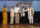 राज्यपाल गुरमीत सिंह ने यूपीसीएल प्रबंध निदेशक पीसी ध्यानी को पुरस्कार देकर किया सम्मानित