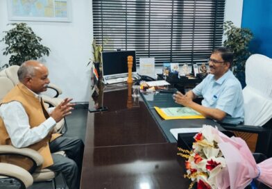 आम उपभोक्ताओं पर सख्ती और सरकारी विभागों पर नरमी बंद करे यूपीसीएल : जन संघर्ष मोर्चा के अध्यक्ष रघुनाथ सिंह नेगी