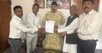 जयानंद भारती के भवन निर्माण हेतु 40 लाख की धनराशि स्वीकृत कराने पर पर्यटन मंत्री सतपाल महाराज का जताया आभार 