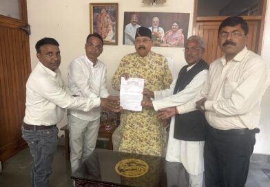 जयानंद भारती के भवन निर्माण हेतु 40 लाख की धनराशि स्वीकृत कराने पर पर्यटन मंत्री सतपाल महाराज का जताया आभार 